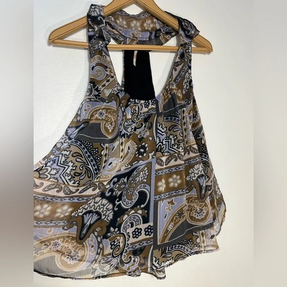 Free People Dark Combo Paisley Print Lightweight Swing Tank Top Sz Medium - Picture 2 of 6